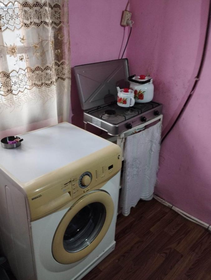 Baazovi 17 Apartment Tbilisi ภายนอก รูปภาพ